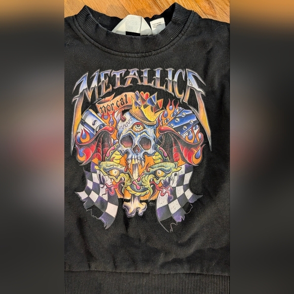 Black Metallica Sweatshirt 3/$20 - Picture 2 of 4